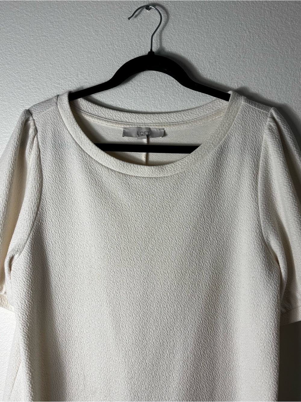 LOFT Large Ivory Textured Knit Puff Sleeve Top Keyhole Back Blouse - Picture 2 of 6